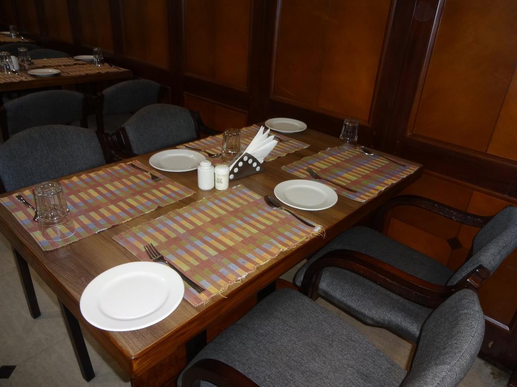 Keys Select By Lemon Tree Hotels, Malabar Gate, Kozhikode Exterior photo