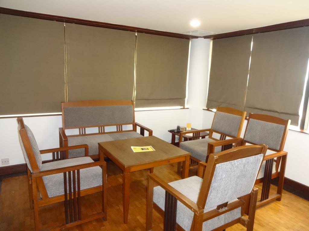 Keys Select By Lemon Tree Hotels, Malabar Gate, Kozhikode Exterior photo