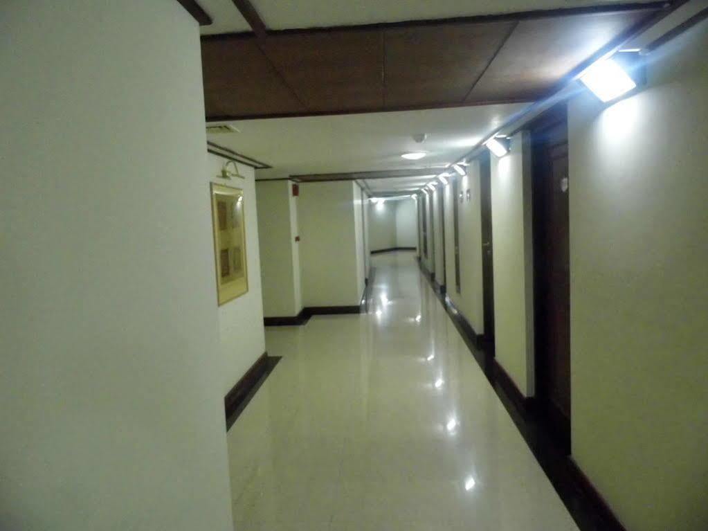 Keys Select By Lemon Tree Hotels, Malabar Gate, Kozhikode Exterior photo