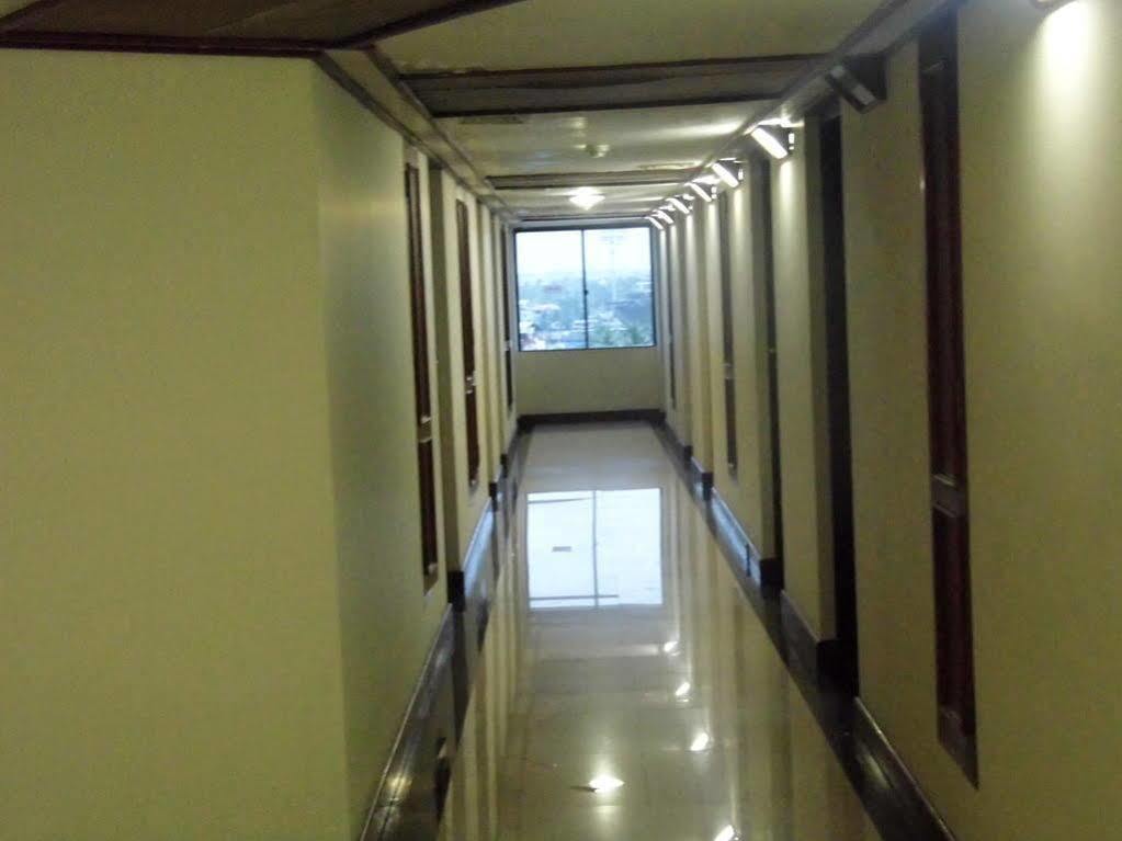 Keys Select By Lemon Tree Hotels, Malabar Gate, Kozhikode Exterior photo